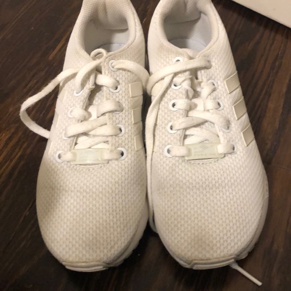 ADIDAS RUNNING SHOES - Picture 2 of 5